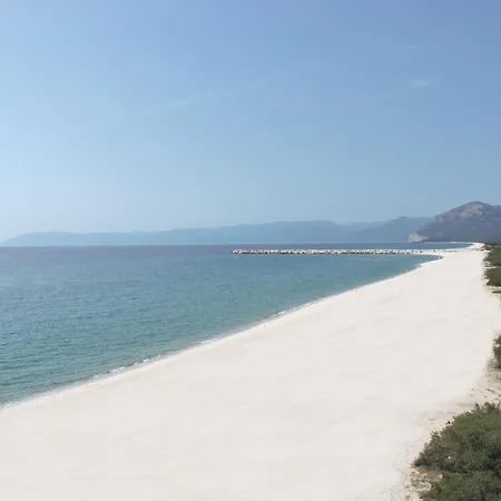 מלון דירות Marina Palace 4*