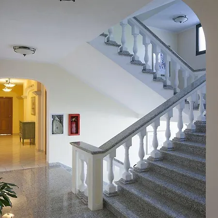 Aparthotel Marina Palace 4*