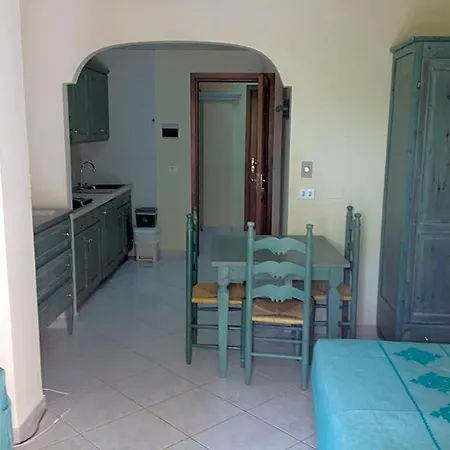 Marina Palace אורוסיי