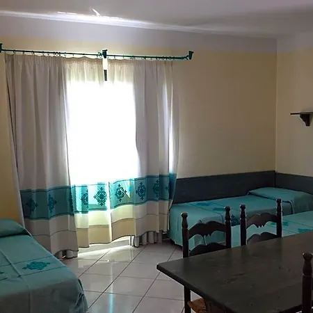 Marina Palace מלון דירות אורוסיי