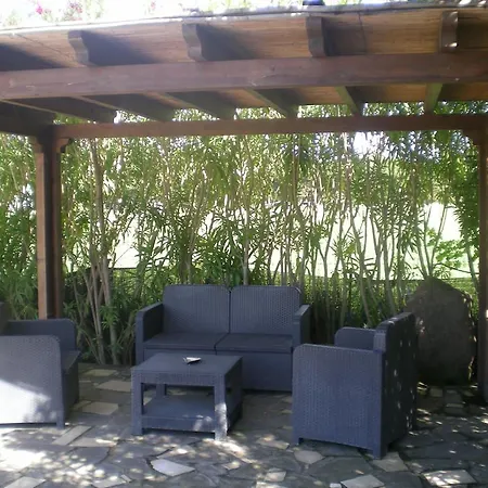 מלון דירות Marina Palace אורוסיי