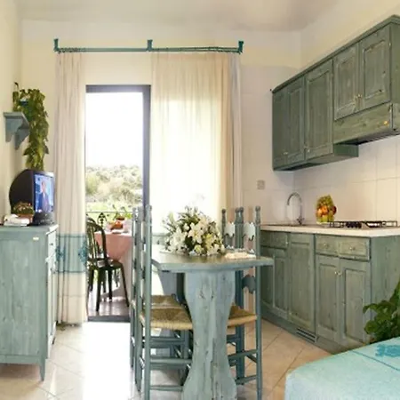 Marina Palace Ξενοδοχείο με διαμερίσματα Orosei