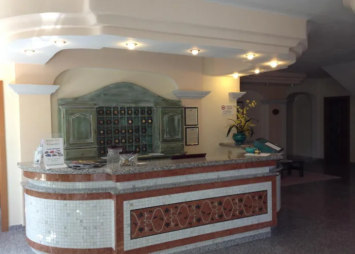 Hotel apartamentowy Marina Palace 4*