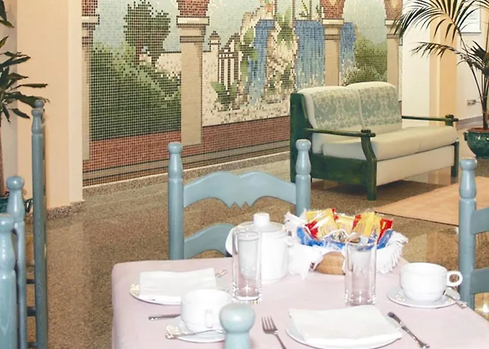 Hotel apartamentowy Marina Palace 4*