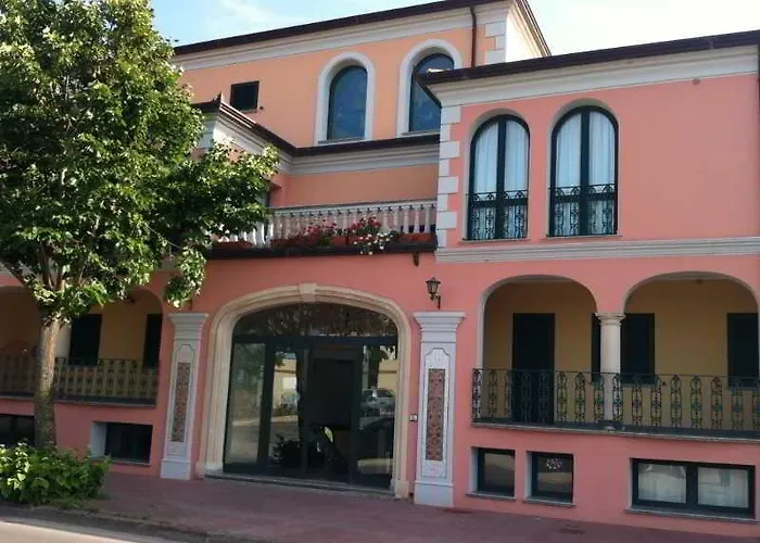 Hotel apartamentowy Marina Palace Orosei