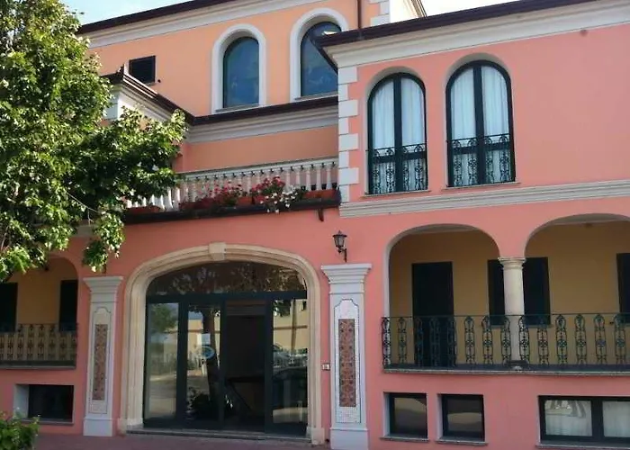 Hotel apartamentowy Marina Palace 4*